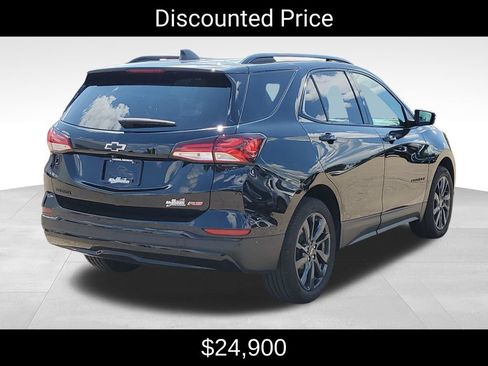 Used 2024 Chevrolet Equinox RS FWD image 3