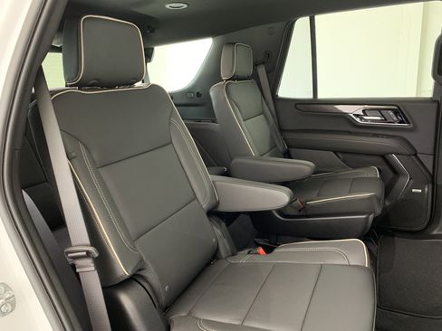 New 2026 GMC Yukon Elevation image 39