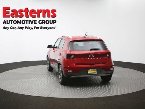 Used 2023 Hyundai Venue Limited FWD image 66
