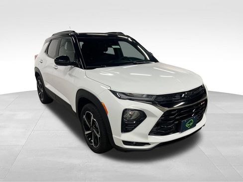 Certified 2023 Chevrolet TrailBlazer RS w/ Sun and Liftgate Package AWD/4WD image 1