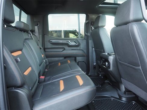 Used 2022 GMC Sierra 1500 AT4 w/ Technology Package image 26