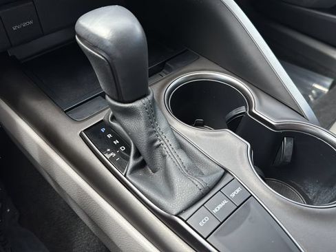 Used 2023 Toyota Camry SE FWD image 28