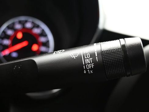 Used 2020 Chevrolet Camaro LT RWD image 25