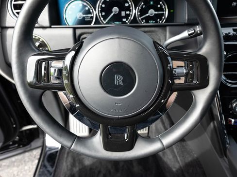 Certified 2021 Rolls-Royce Cullinan AWD/4WD image 33