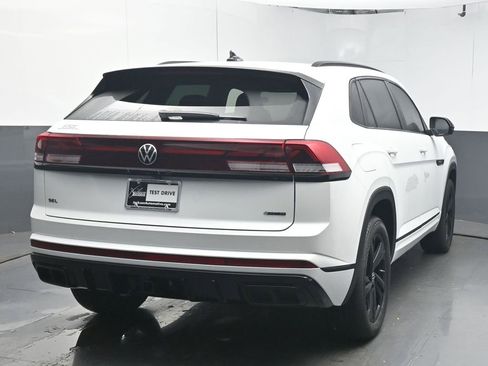 New 2026 Volkswagen Atlas Cross Sport SEL R-Line image 7