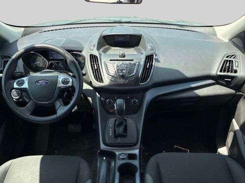 Used 2015 Ford Escape S FWD image 4