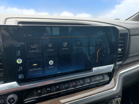 Used 2022 Chevrolet Silverado 1500 RST AWD/4WD image 12