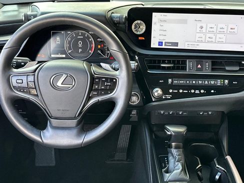 Used 2024 Lexus ES 350 w/ Premium Package image 28