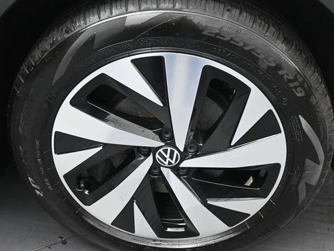 Used 2024 Volkswagen ID.4 2WD image 41