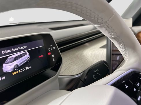 New 2025 Volkswagen ID. Buzz Pro S Plus image 17