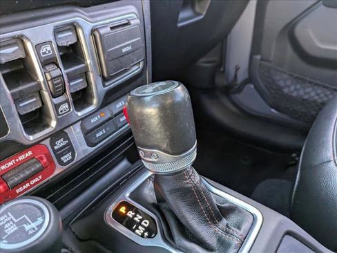 Used 2021 Jeep Wrangler Unlimited Rubicon image 12