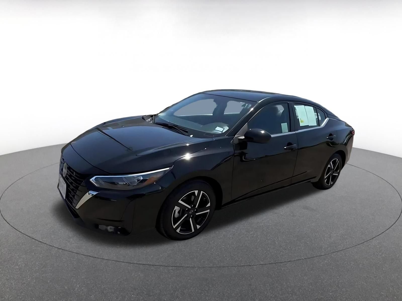 Used 2025 Nissan Sentra SV FWD image 7