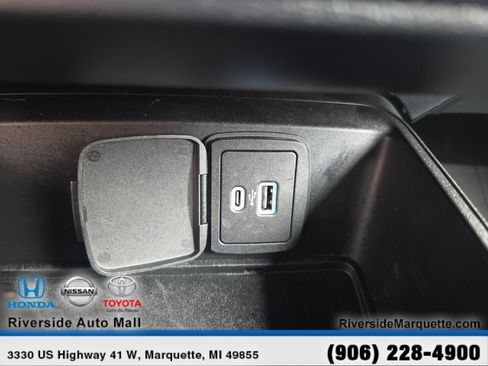 Used 2022 Ford Bronco 2-Door AWD/4WD image 18