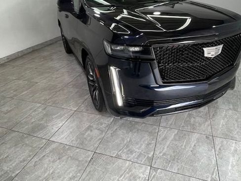 Used 2021 Cadillac Escalade Sport Platinum image 6