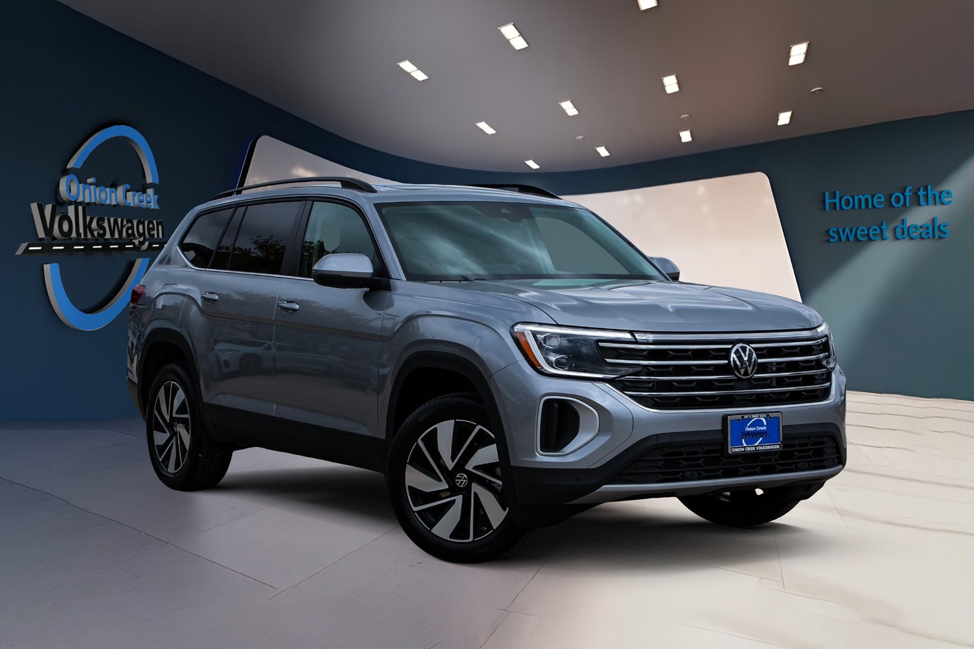 Used 2026 Volkswagen Atlas SE FWD image 1