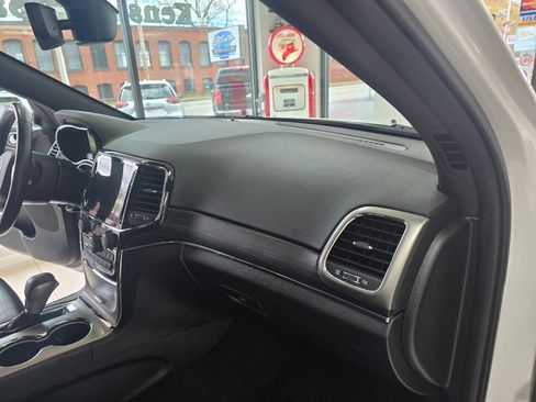 Used 2021 Jeep Grand Cherokee Limited w/ Premium Lighting Group AWD/4WD image 27