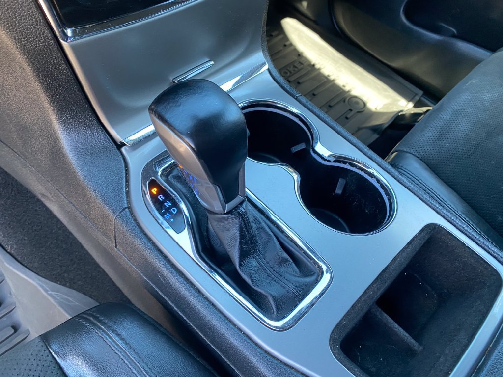 Used 2021 Jeep Grand Cherokee Laredo X RWD image 35