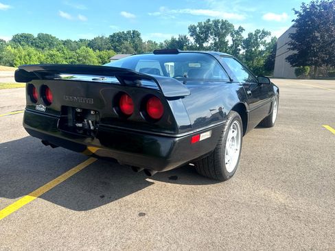 Used 1990 Chevrolet Corvette 2dr Coupe Hatchback image 5