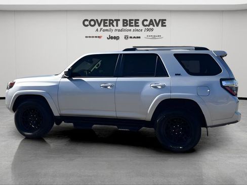 Used 2023 Toyota 4Runner SR5 image 5