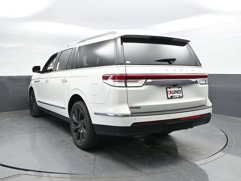 Used 2024 Lincoln Navigator L Reserve w/ Equipment Group 201A AWD/4WD image 11