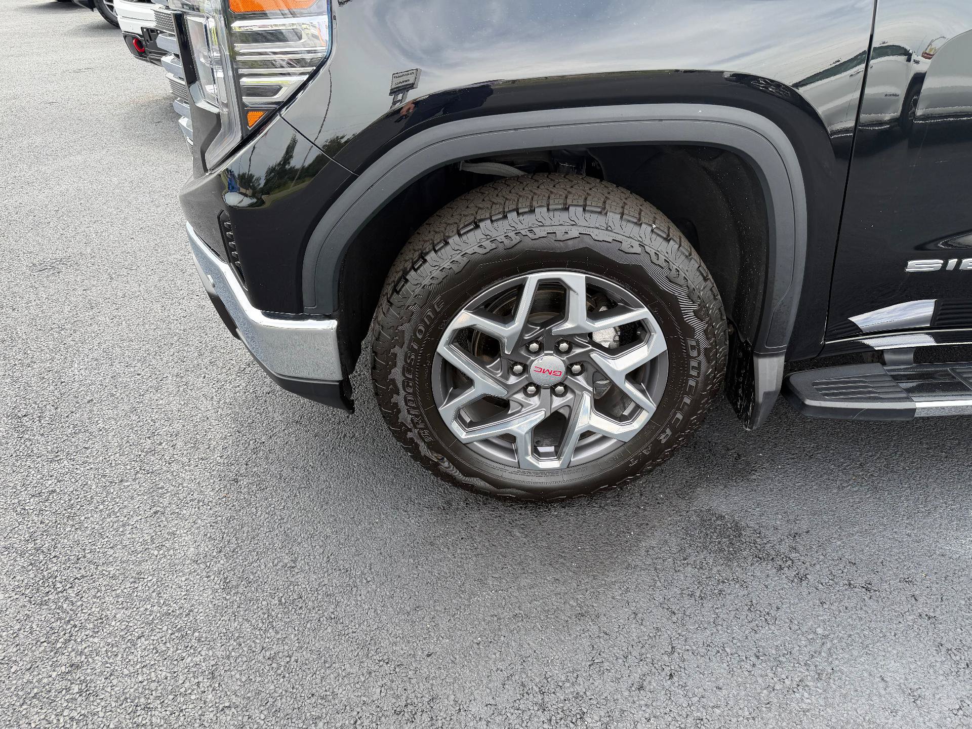 Used 2022 GMC Sierra 1500 SLT w/ SLT Premium Plus Package AWD/4WD image 8