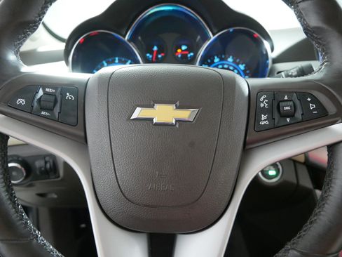 Used 2013 Chevrolet Cruze LTZ FWD image 25
