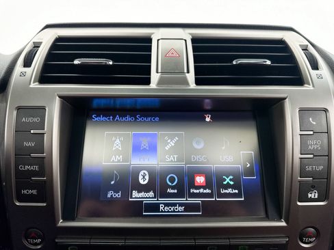 Used 2021 Lexus GX 460 Premium w/ Premium Package AWD/4WD image 23