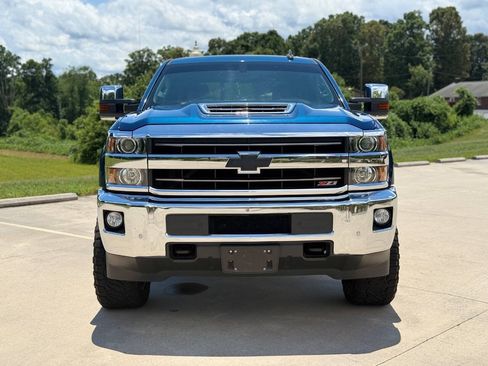 Used 2019 Chevrolet Silverado 2500 LTZ w/ Duramax Plus Package AWD/4WD image 5