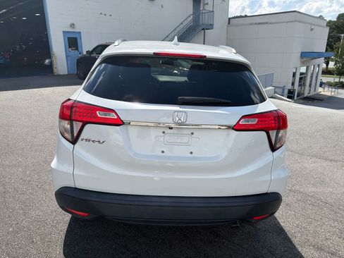 Used 2022 Honda HR-V EX image 9