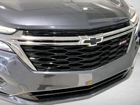 Used 2023 Chevrolet Equinox RS FWD image 30