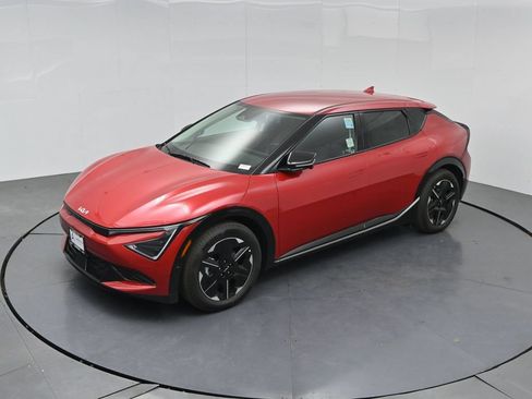 New 2025 Kia EV6 Wind AWD/4WD image 34