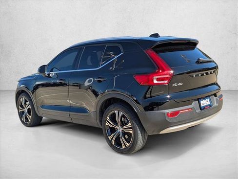 Used 2021 Volvo XC40 T5 Inscription w/ Advanced Package image 7