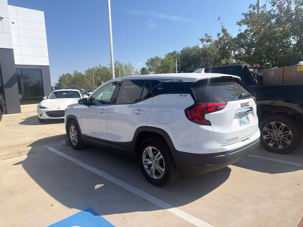 Used 2020 GMC Terrain SLE FWD image 11