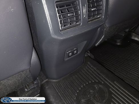 Used 2020 Toyota RAV4 Limited image 61