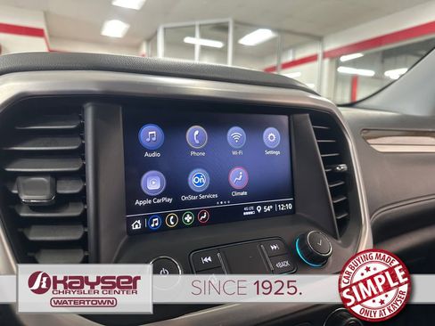 Used 2022 GMC Acadia SLE w/ LPO, Floor Liner Package AWD/4WD image 22