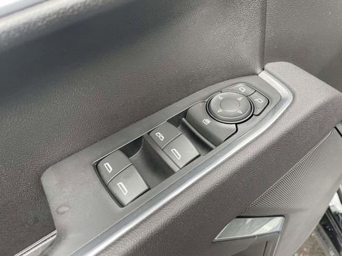 Used 2025 Chevrolet Silverado 1500 LT w/ Leather Package image 15