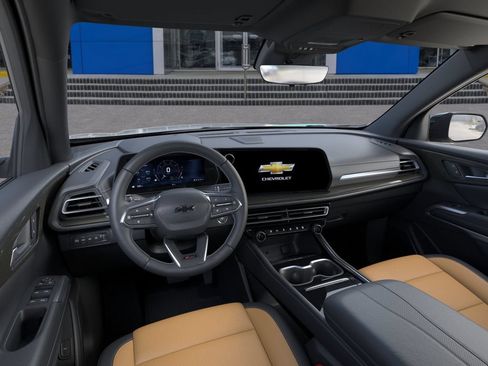 New 2027 Chevrolet Traverse Z71 w/ Driver Confidence Package AWD/4WD image 15