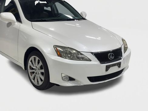 Used 2008 Lexus IS 250 AWD image 3