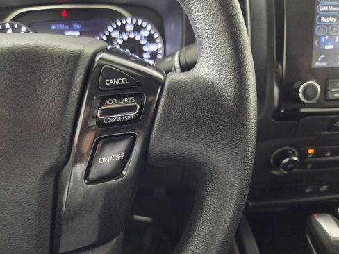 Used 2023 Nissan Frontier SV RWD image 18