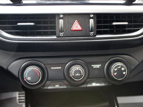 Used 2021 Kia Forte GT image 29