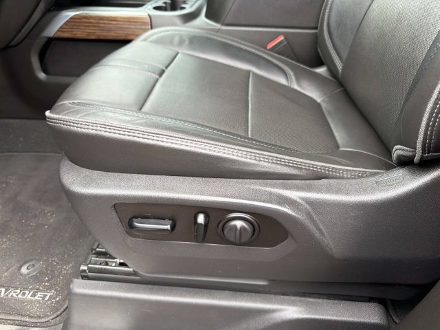 Used 2021 Chevrolet Silverado 1500 High Country w/ Technology Package AWD/4WD image 22