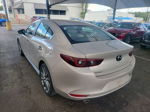 Used 2025 MAZDA MAZDA3 s FWD image 9