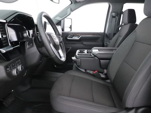 Used 2026 GMC Sierra 2500 SLE AWD/4WD image 16