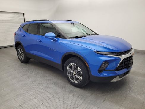 Used 2024 Chevrolet Blazer LT w/ Convenience Package FWD image 11