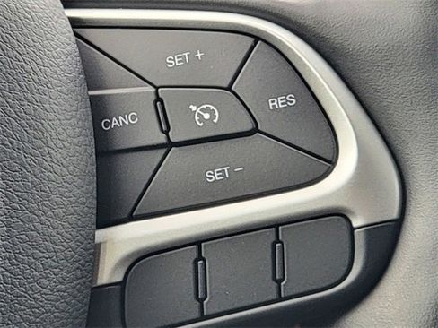 Certified 2020 Jeep Compass Latitude w/ Cold Weather Group image 34