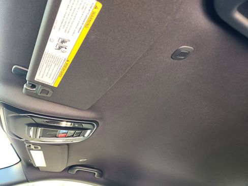 New 2026 Jeep Grand Cherokee Laredo image 18