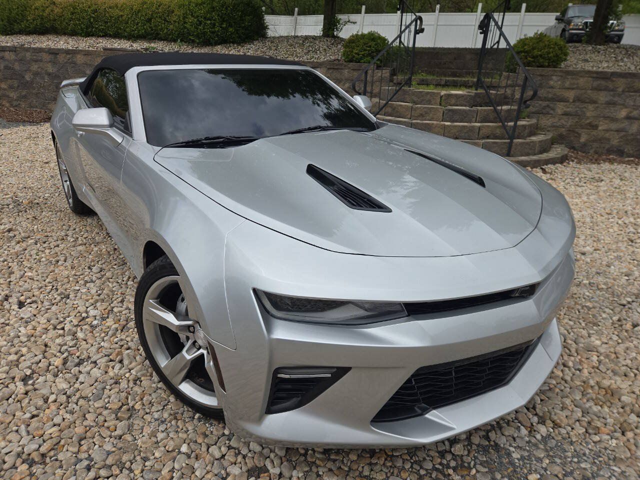 Used 2017 Chevrolet Camaro SS RWD image 29