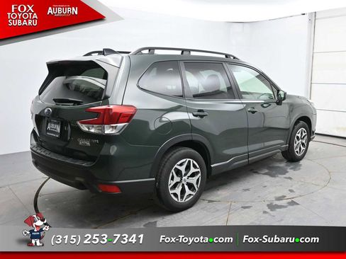 Used 2024 Subaru Forester Premium w/ Pop Package 2 image 14