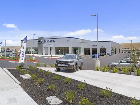 Used 2017 Ford Escape Titanium w/ Equipment Group 301A FWD image 6