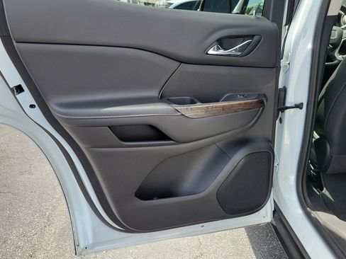 Used 2023 GMC Acadia Denali AWD/4WD image 12